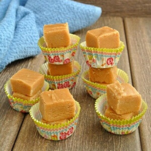 Peanut Butter Fudge Creams Square