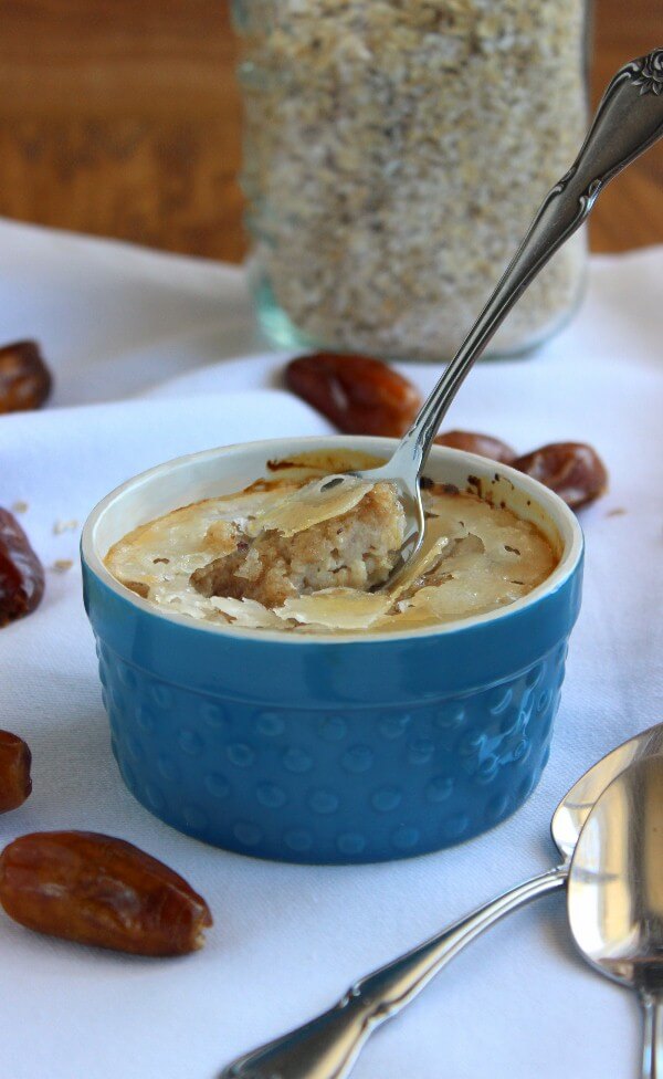Dates and Oats Creme Brulee is healthy and the kids will love it too. I cooked the oats in Almondmilk along with lots of little pieces of dates. Win/win!