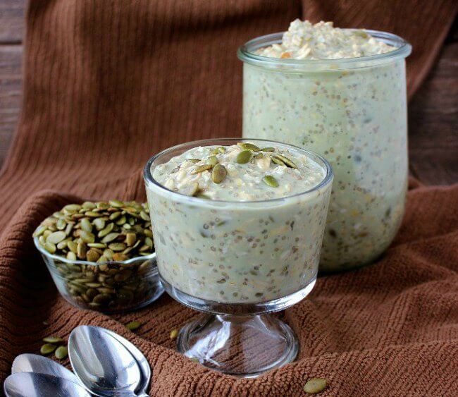 Vegan Overnight Oats made with Pumpkin seeds (pepitas), maple syrup and matcha offer the best of all worlds.
