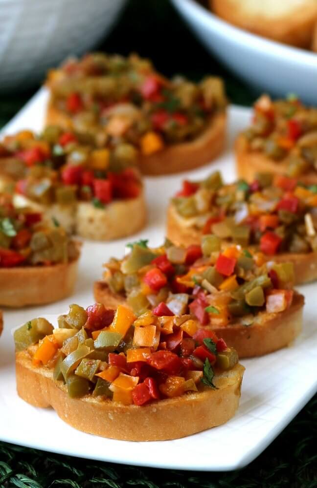 Bell Pepper Bruschetta Crostini is crowd pleasing appetizer that works for any occasion.