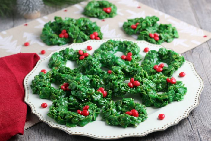 Vegan No-Bake Cornflake Christmas Wreath Cookies