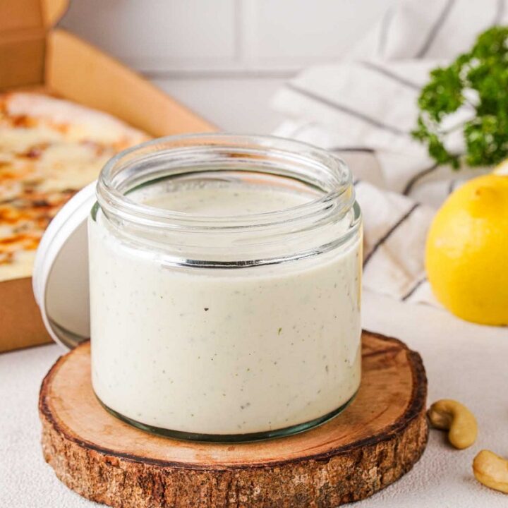 Vegan White Pizza Sauce Recipe | Vegan in the Freezer