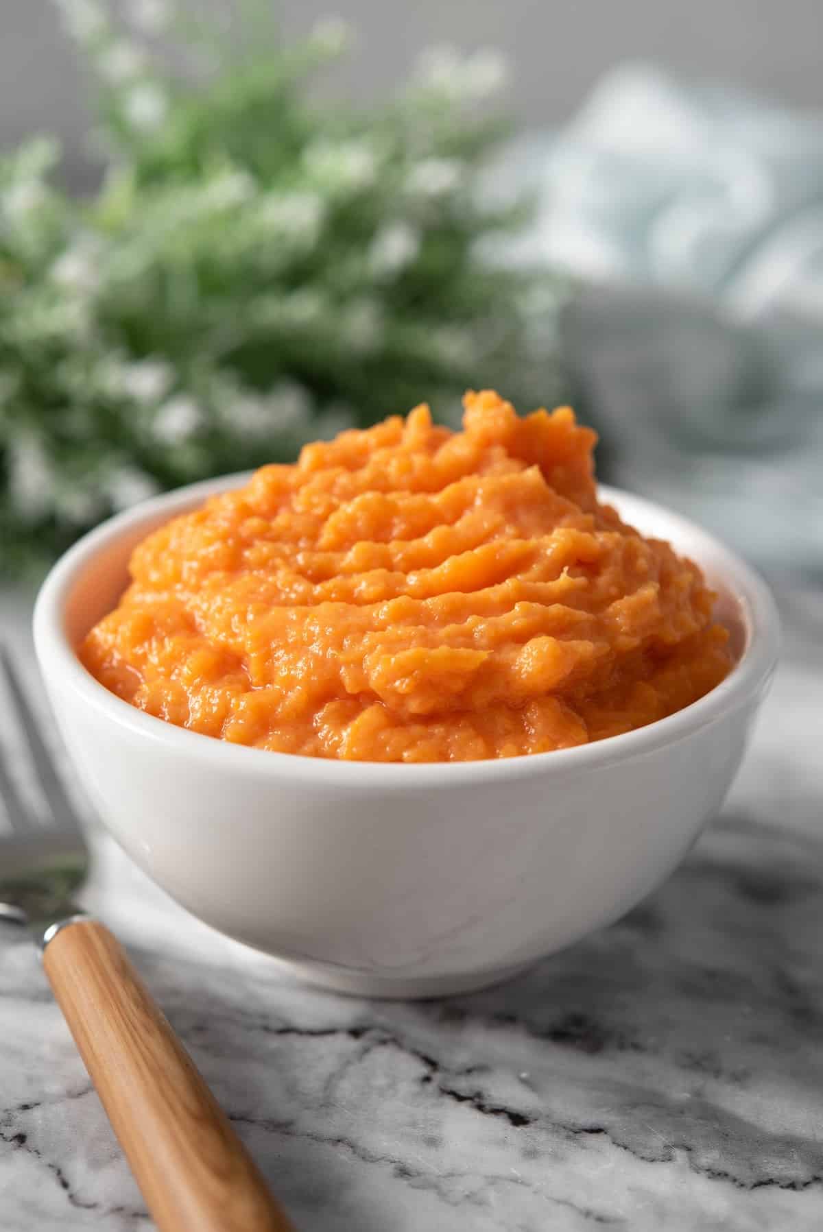 Vegan mashed sweet potatoes ready 3