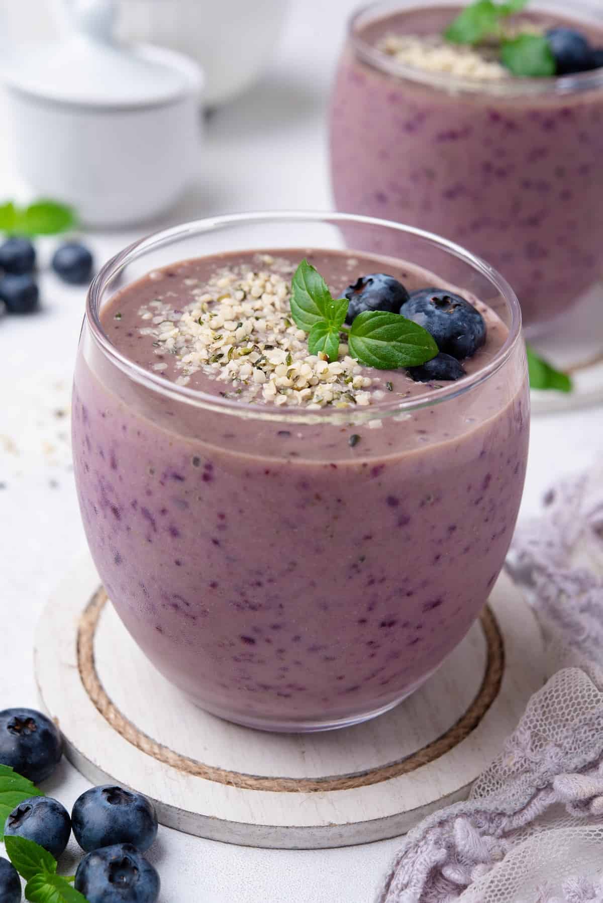 Blueberry protein shake ready 5